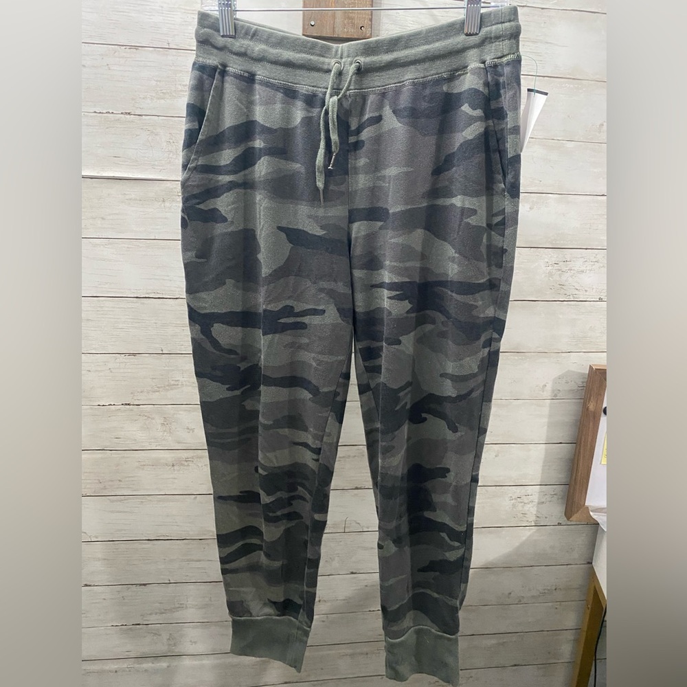 Splendid Camouflage Joggers‎